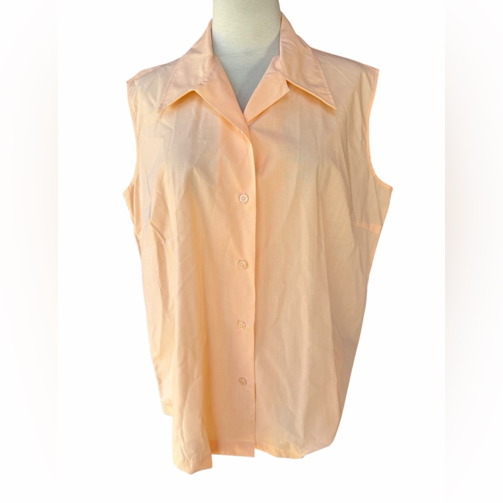 NWOT 1970s Miss K Soft Apricot Poly/Cotton Dagger Collar Sleeveless Front-Button